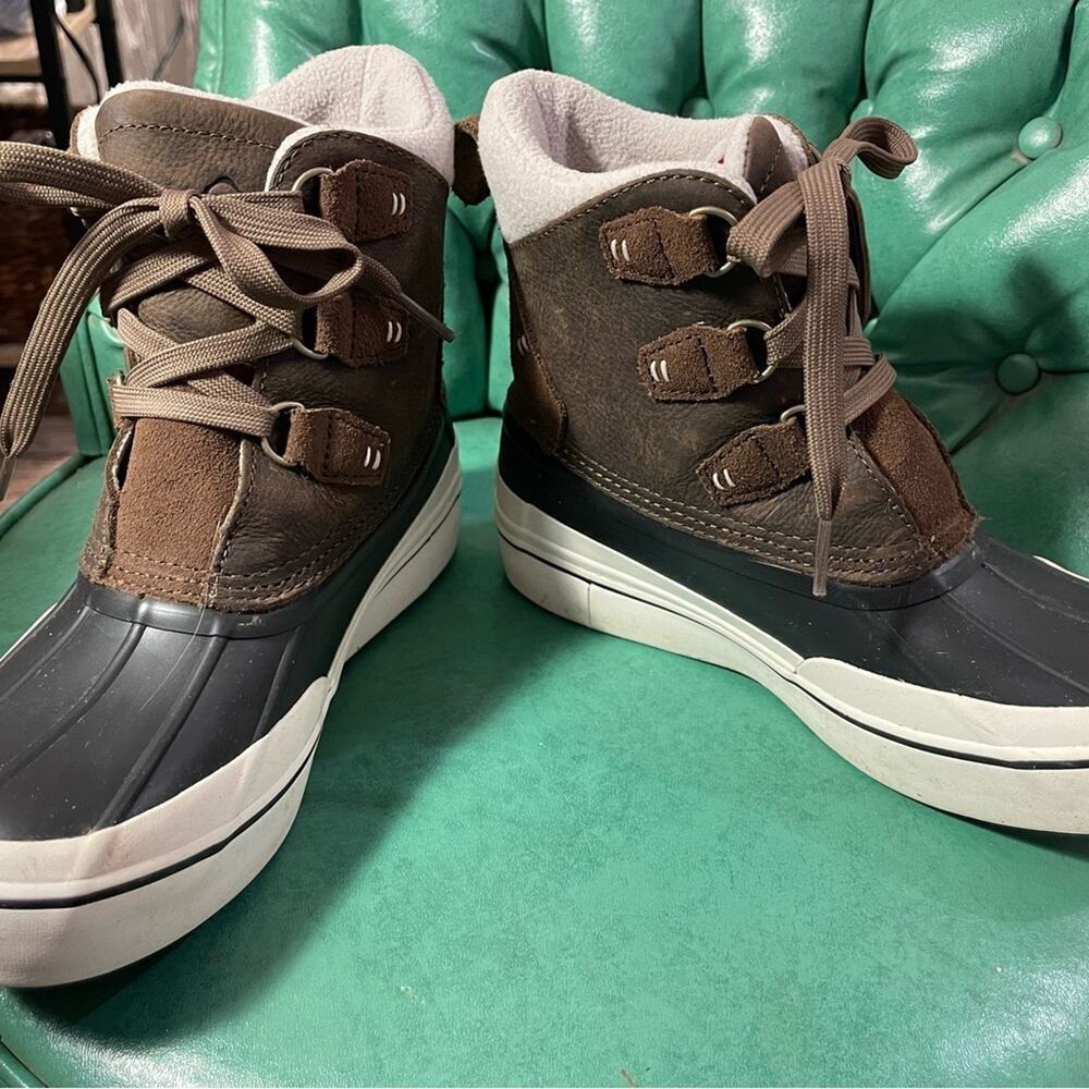 WOLVERINE TORRENT WATERPROOF INSULATED CHUKKA Women’s Boot | Size 6.5 - Picture 2 of 6
